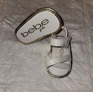 bebe girls 4 Infant sandals- white / gold stripe